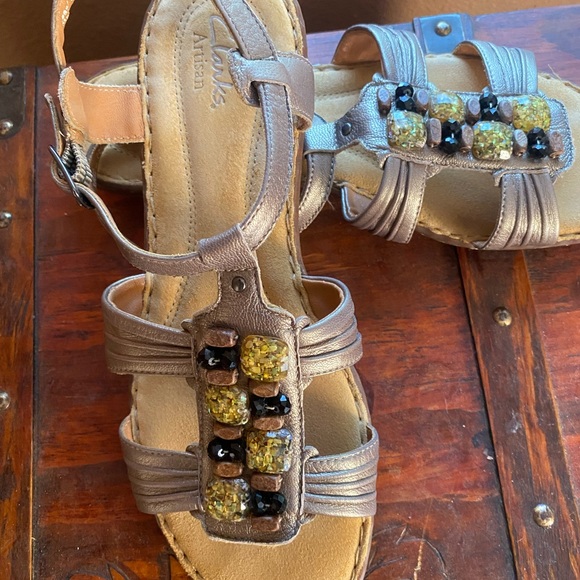 Clark’s Artisan Dressy Sandals - Picture 7 of 7